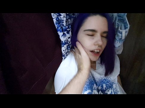 ❤️ מצאתי את אחותי בארון ועזרה לה לגמור ❤️ סתם פורנו אצלנו ❌️❤